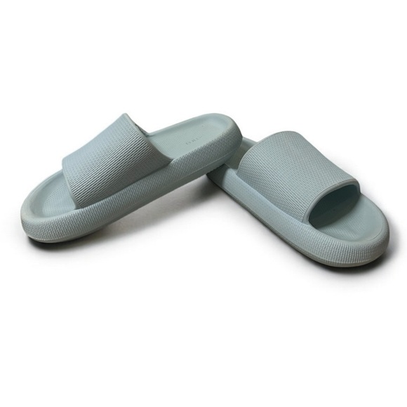 Blue Women’s Cloud Slides Baby Blue size 40-41 - Picture 1 of 8